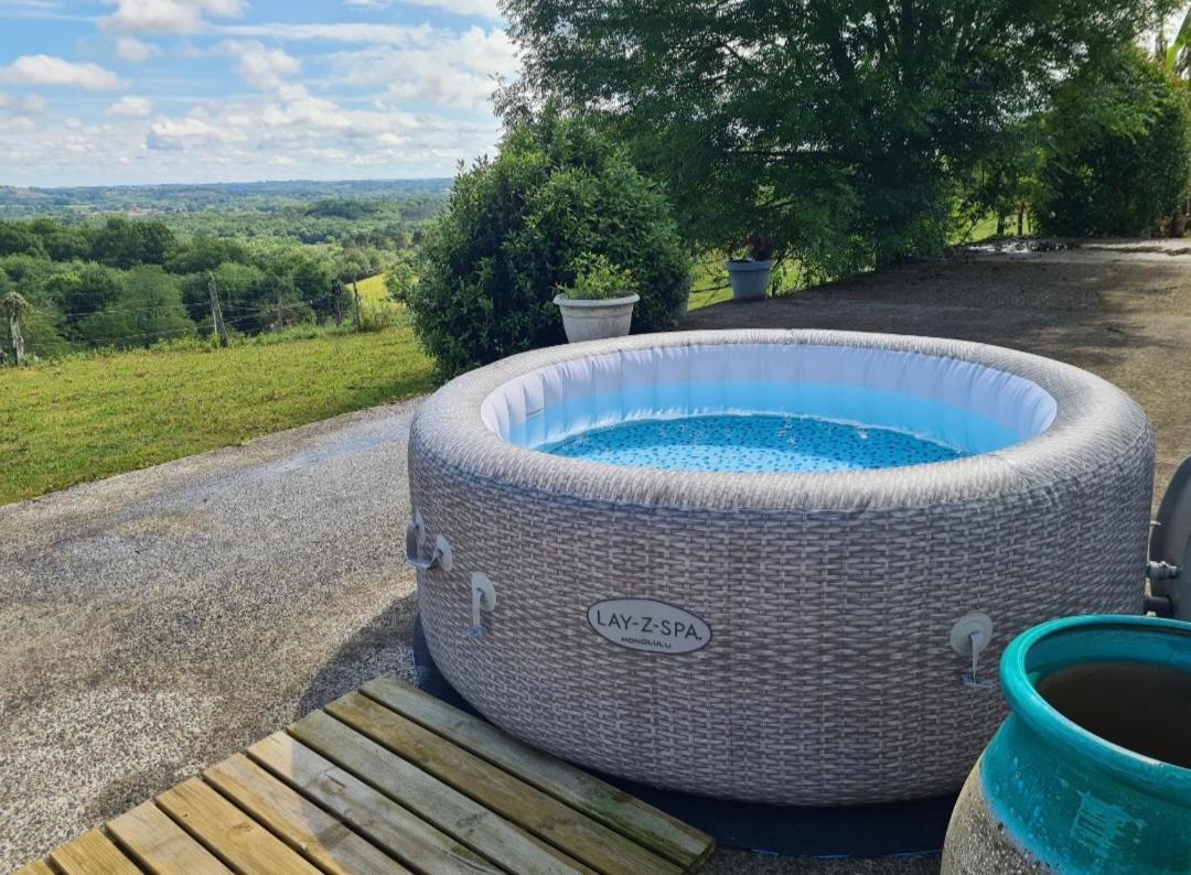 Family Home With Pool Saint-Lon-Les-Mines Exterior foto